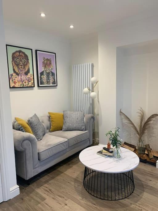 Alto - Lovely 2 Bedroom Serviced Apartment Bristol By Mint Stays Eksteriør billede